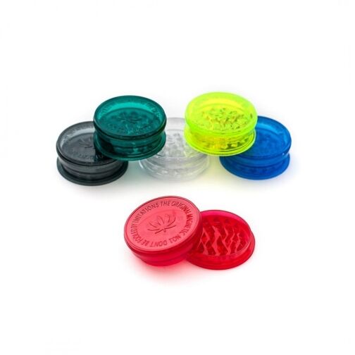 Grinders en plastique transparent de différentes couleurs, composés de deux parties avec dents en forme de losange.