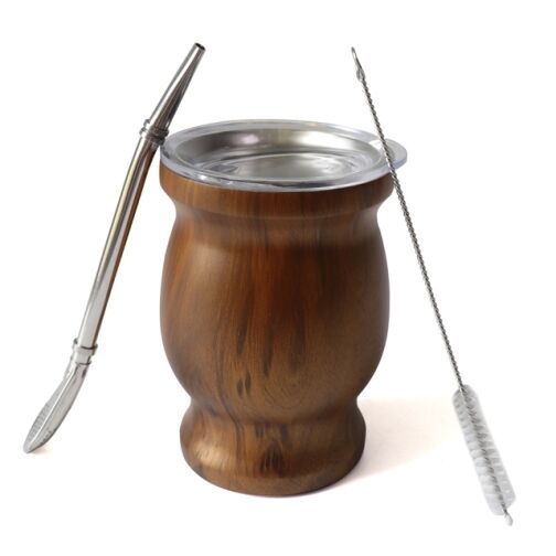 Calebasse à maté avec finition imitation bois, accompagnée d'une bombilla en acier inoxydable et d'une brosse de nettoyage.