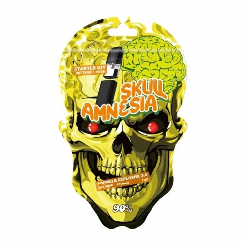 Emballage jaune en forme de tête de mort avec le logo "Dark Skunk" et une puff illustrée.